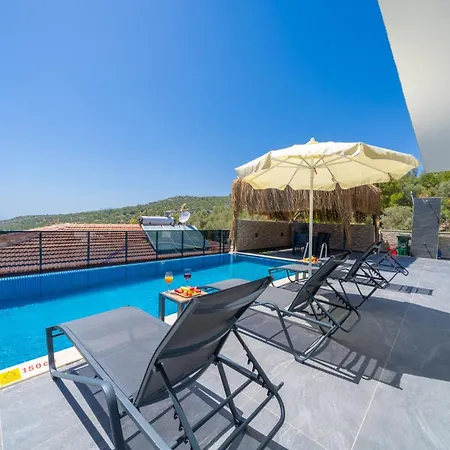 Villa Sakli Cenetler